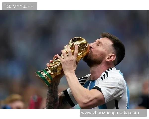 现役足球明星排行榜前30名球员的精彩表现与成就分析