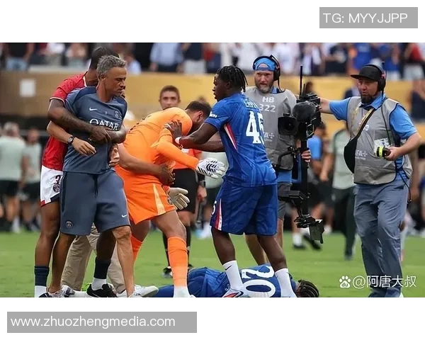 足球明星场外冲突引发热议打人事件背后的真相与反思